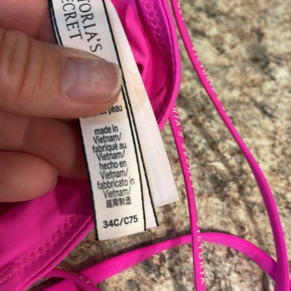 Victoria Secret Bra - Picture 6 of 6